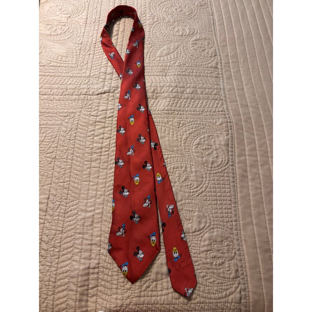 Disney Mickey Mouse With Friends  necktie produced by Balancine Inc.